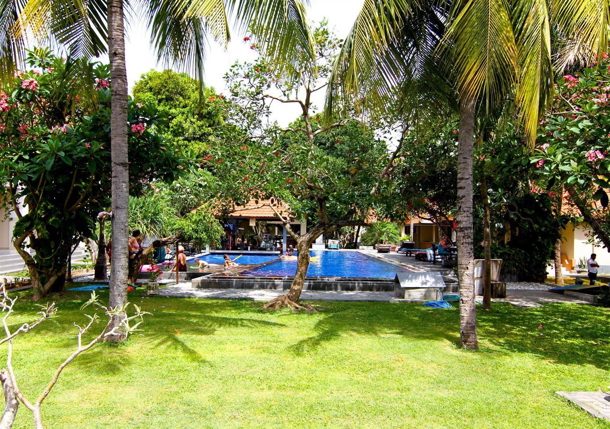 New Garden View Resort Legian  Luaran gambar