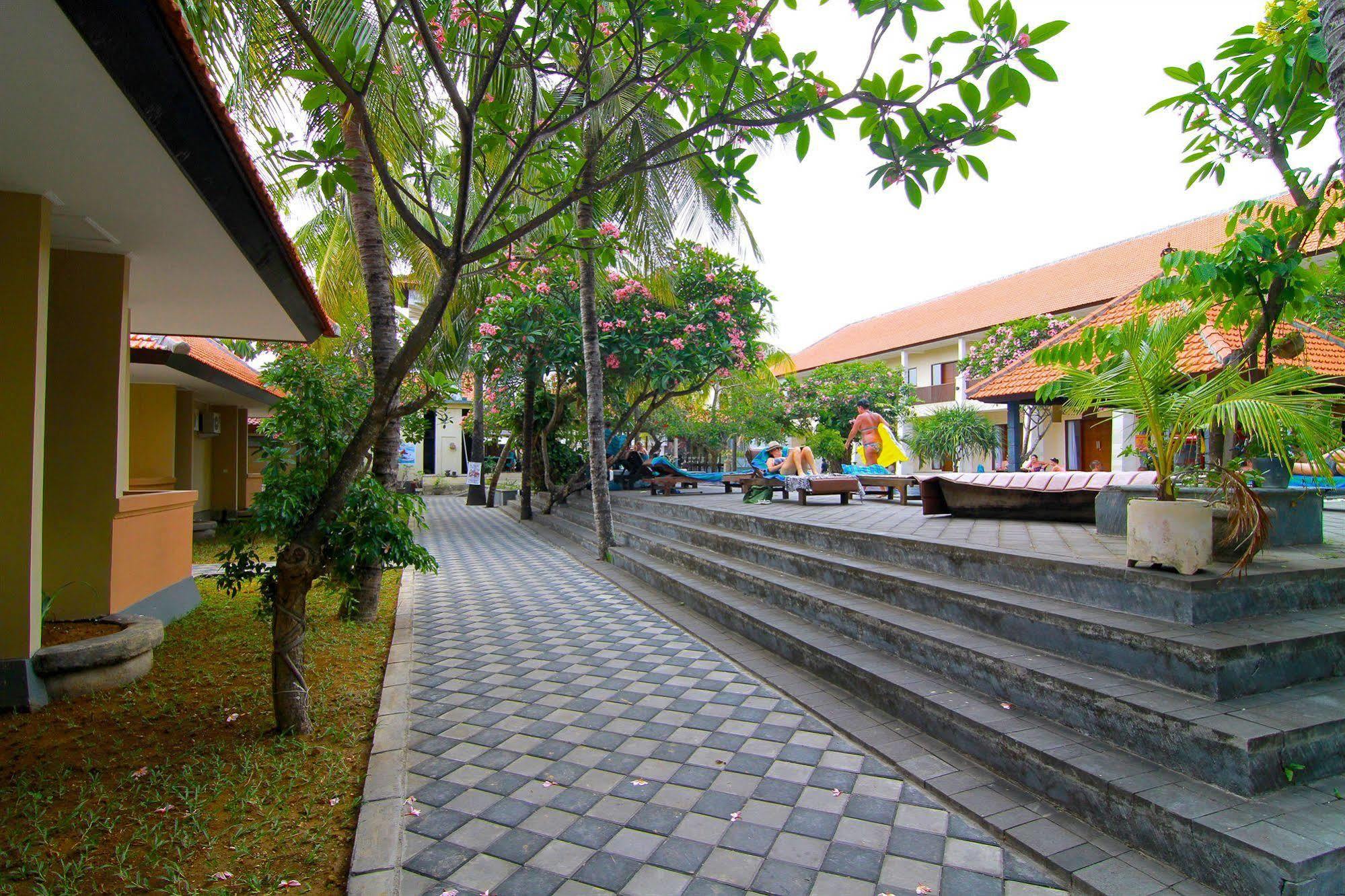 New Garden View Resort Legian  Luaran gambar
